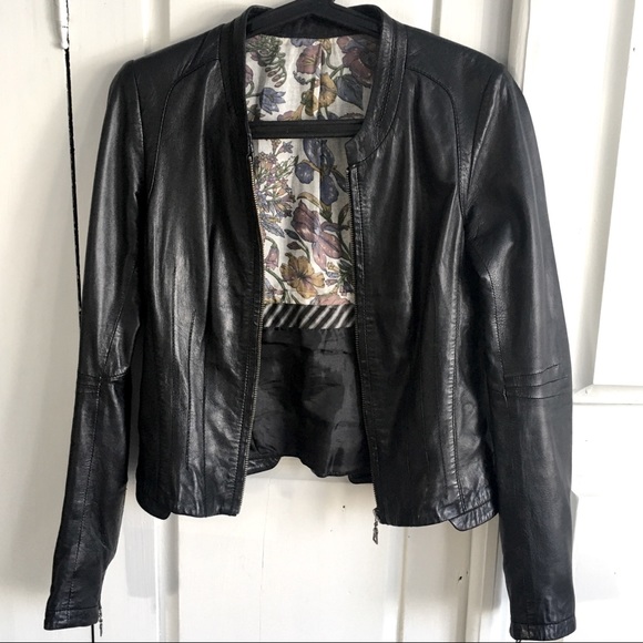 GENUINE Leather Jackets & Blazers - GENUINE Leather Women's Lined Black Moto Jacket with Tailoring Detail size Small